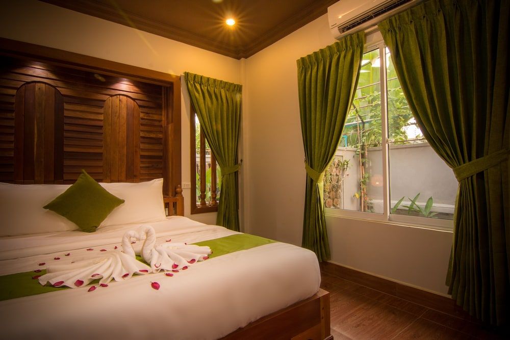 Ravorn Villa Boutique Executive Suite - Garden View