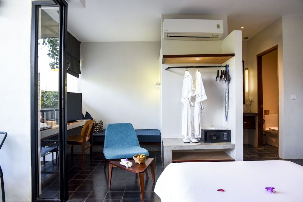 Hillocks Hotel & Spa Superior Twin Balcony with 35% off Spa 4