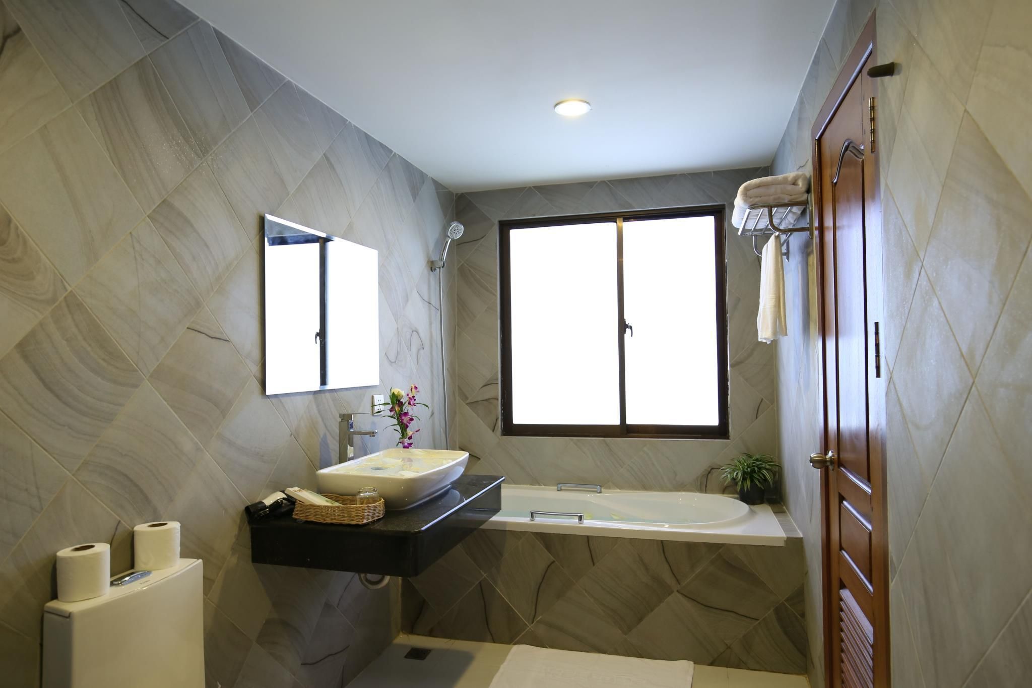 undefined Holy Angkor Hotel 8