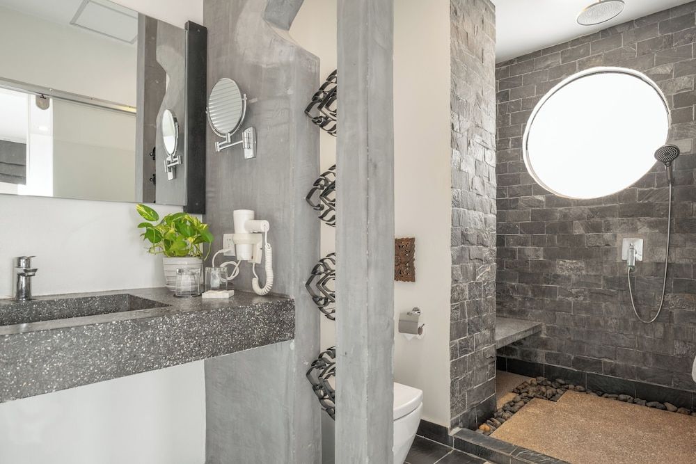 Central Suite Residence Deluxe Double Room 8