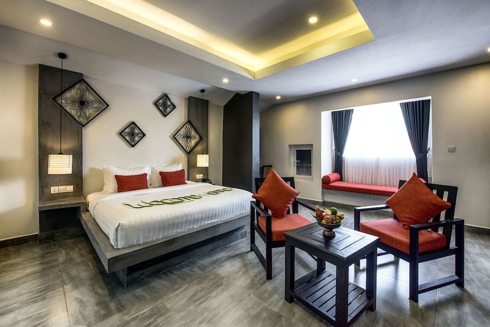 Central Suite Residence Deluxe Double Room