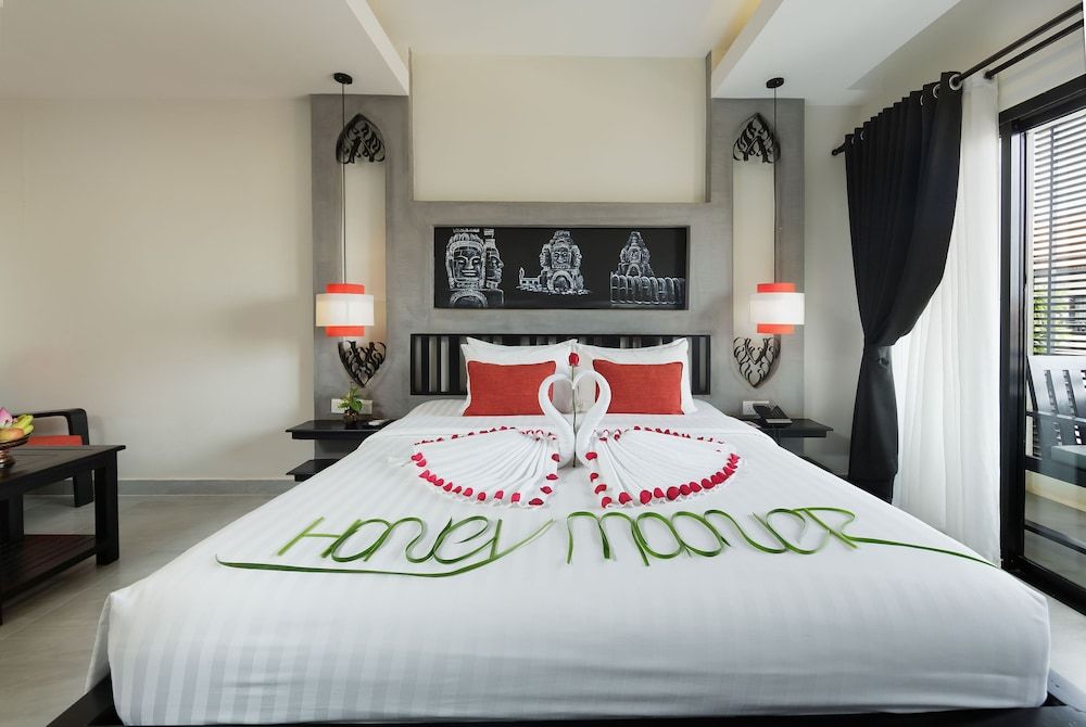 Central Suite Residence Deluxe Double Room