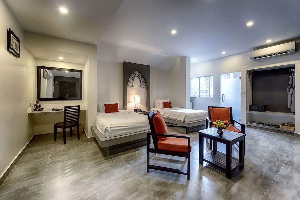 undefined Central Suite Residence 4