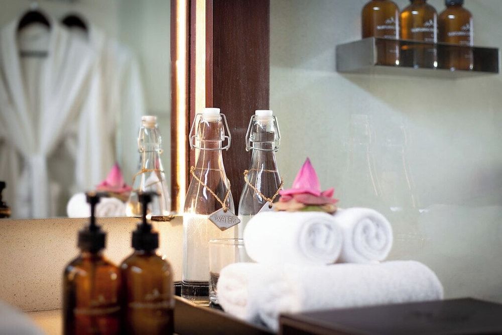 Jaya House River Park Hotel Deluxe Twin 4