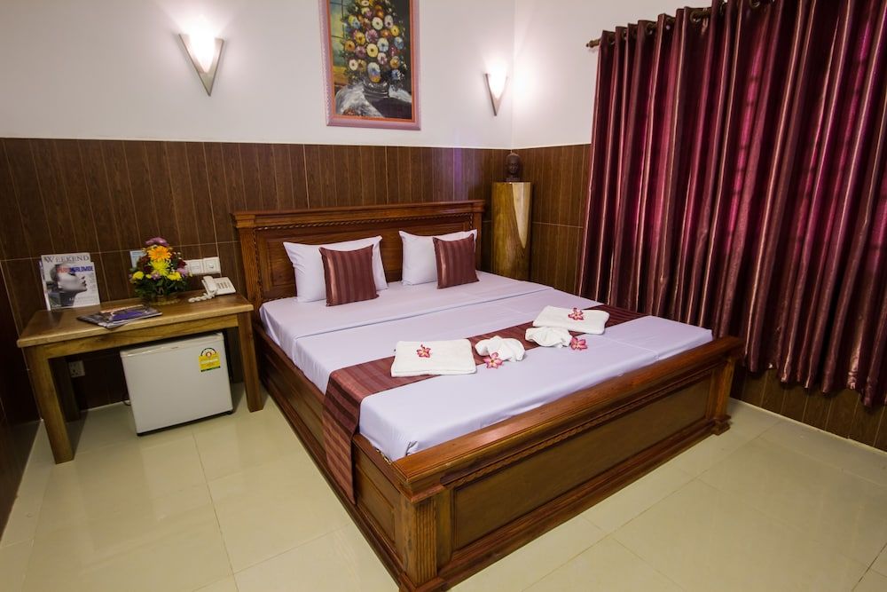 Botoum Hotel Deluxe Double Room, 1 King Bed, Garden View 5