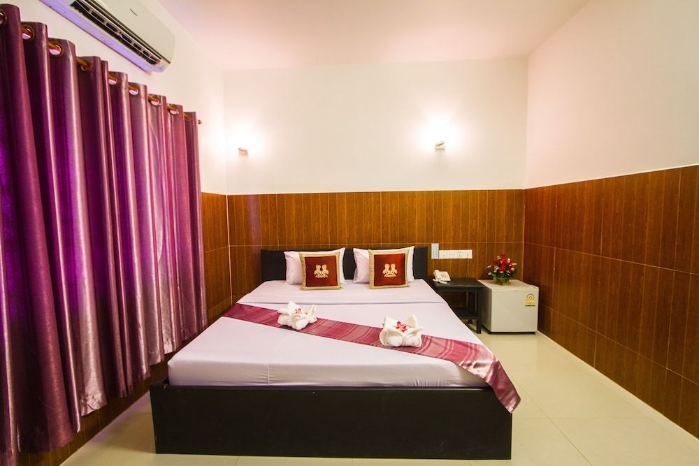 Botoum Hotel Standard Double Room 7