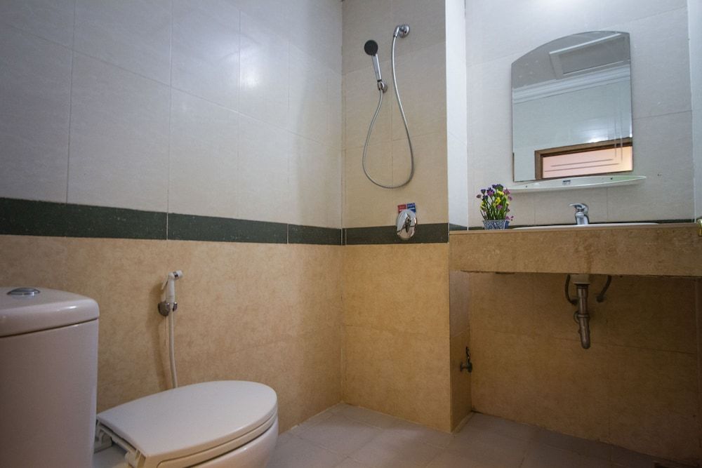 Botoum Hotel Standard Double Room 10