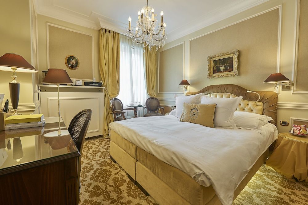 Relais & Chateaux Hotel Heritage Classic Double Room 5