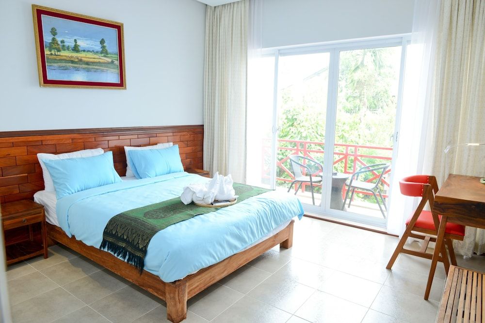 Standard Double Room, 1 Queen Bed, Balcony, Garden View