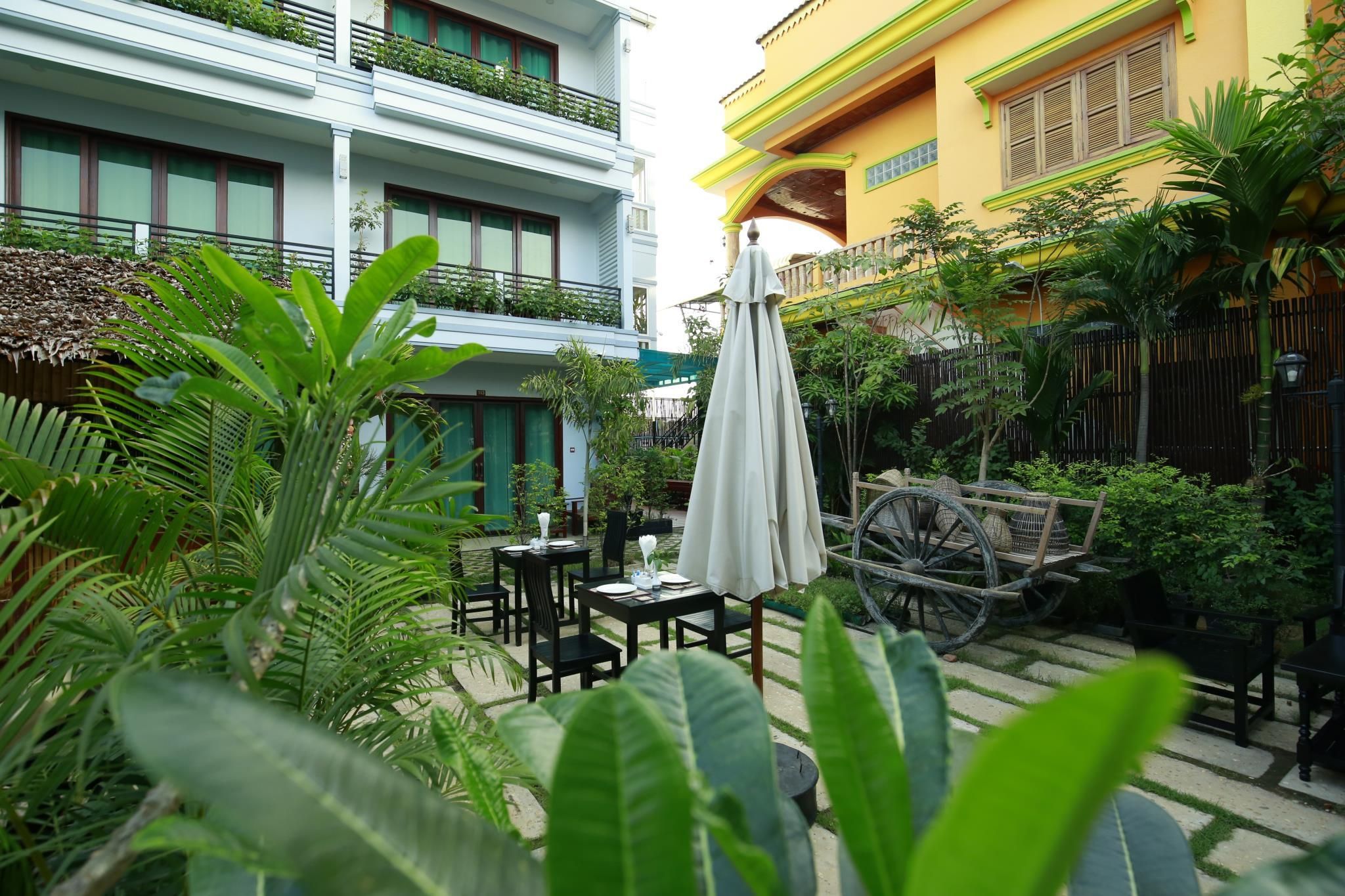 Chheng Residence
