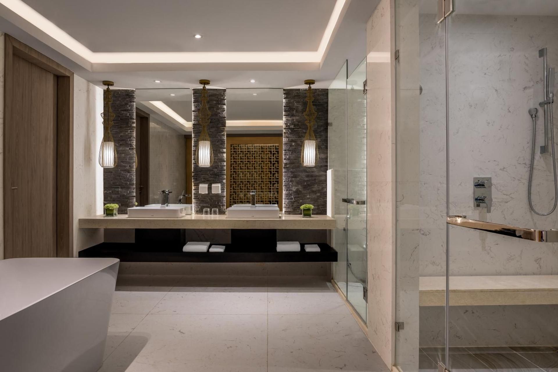 One-Bedroom Presidential King Suite with Pool View