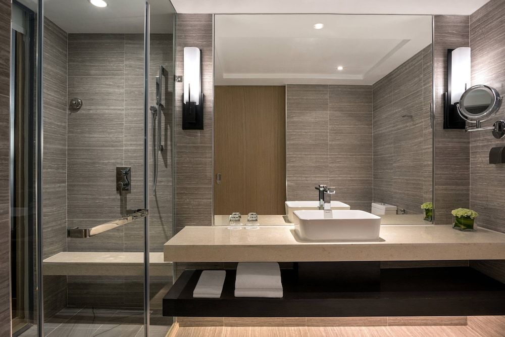 Courtyard by Marriott Siem Reap Resort Deluxe Room, 2 Double Beds 9