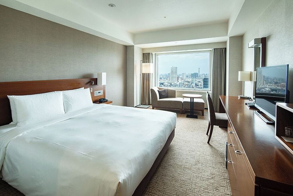 (Multiple Nights Special Plan) Scenic King Non-smoking, 1 King Bed