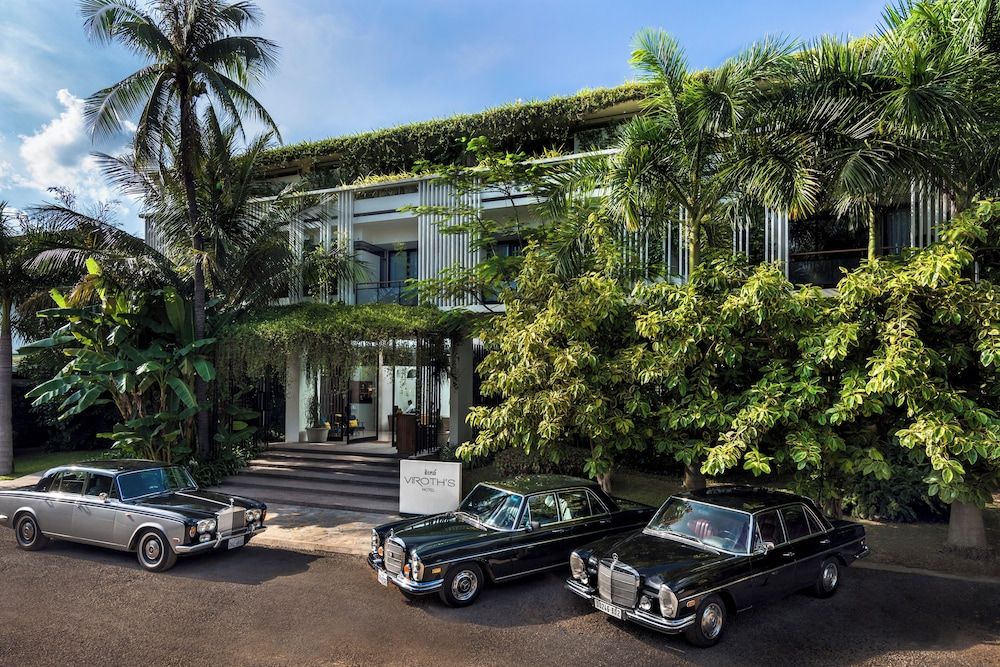 undefined Viroth's Hotel 8