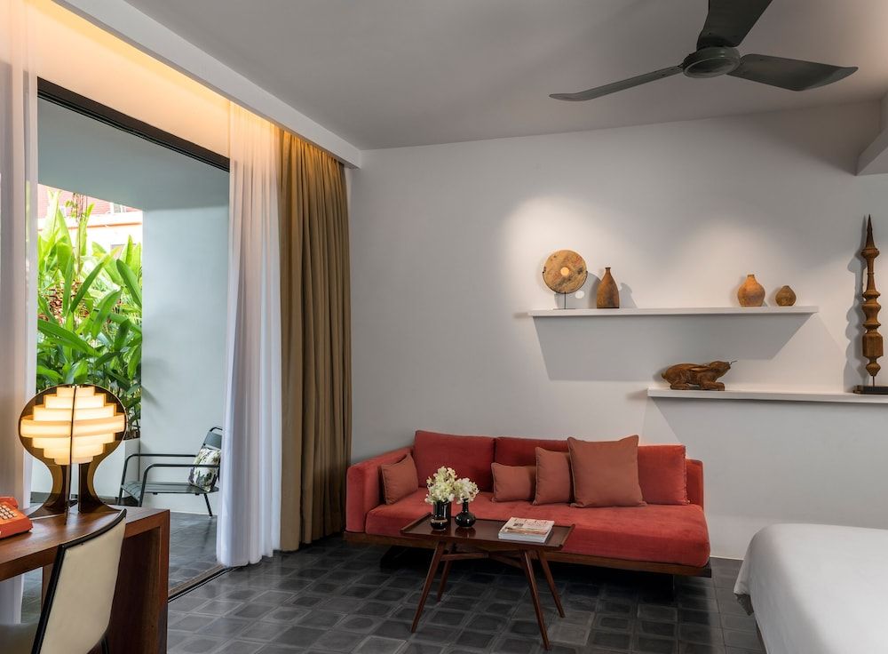 undefined Viroth's Hotel