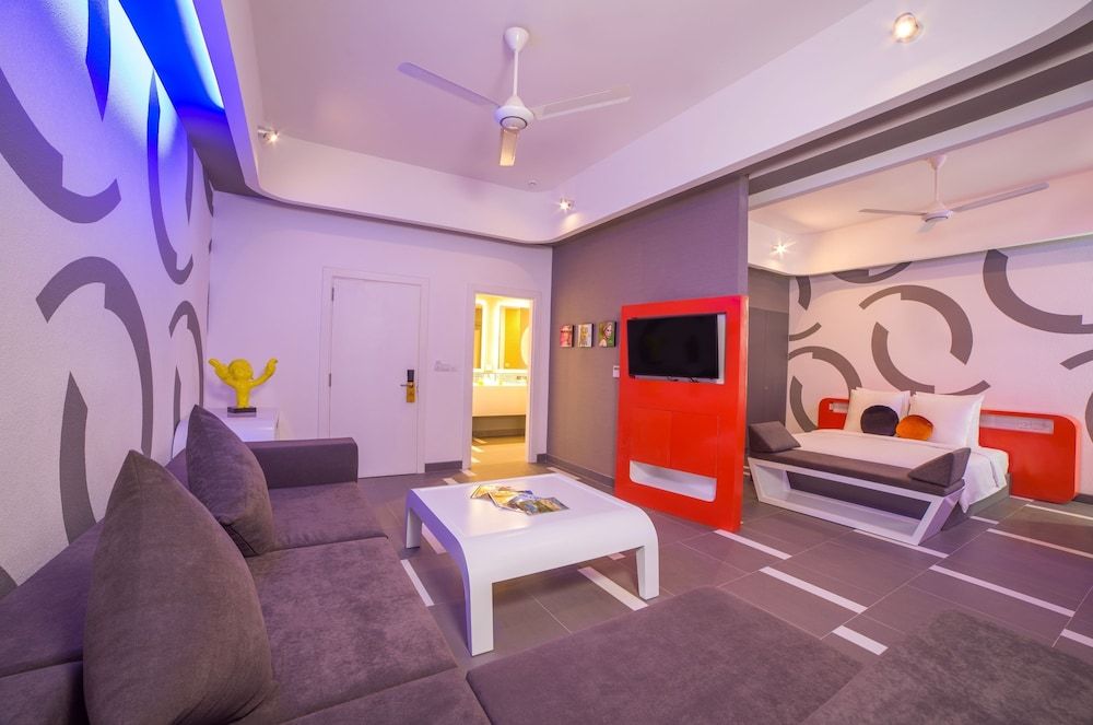 SUN & MOON, Urban Hotel