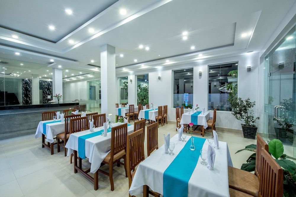 undefined Golden Citadel Hotel 8