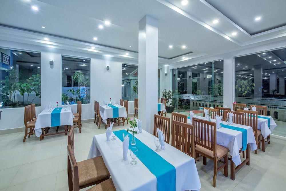 undefined Golden Citadel Hotel 7