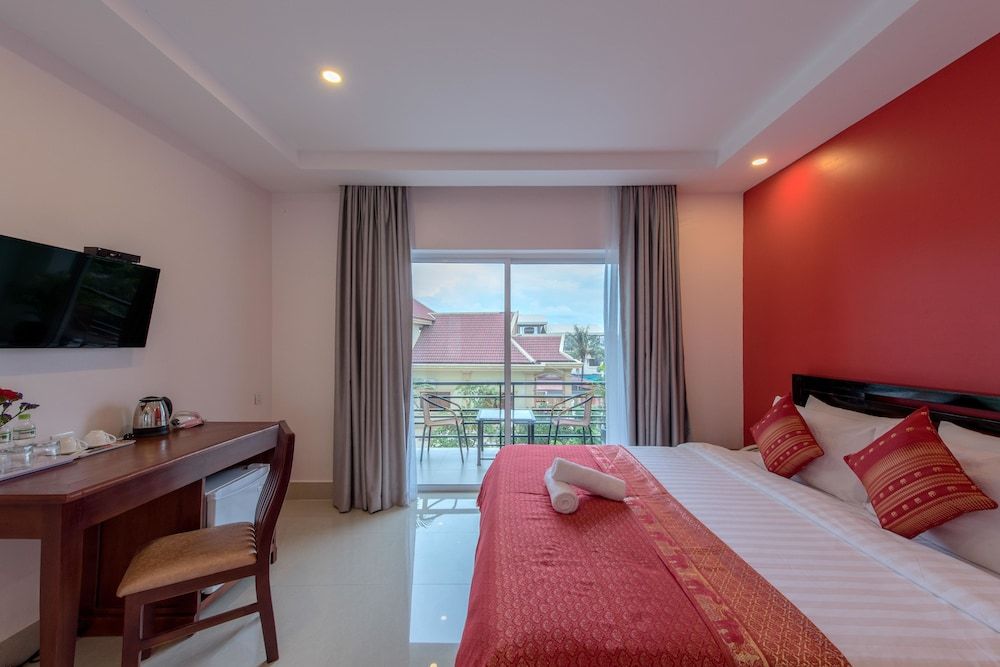 Golden Citadel Hotel Deluxe Double Room 5