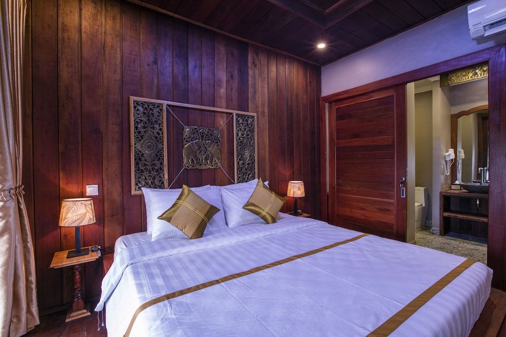 Image d' Angkor Boutique Villa Khmer Villa Private Pool, 4 bedrooms 26