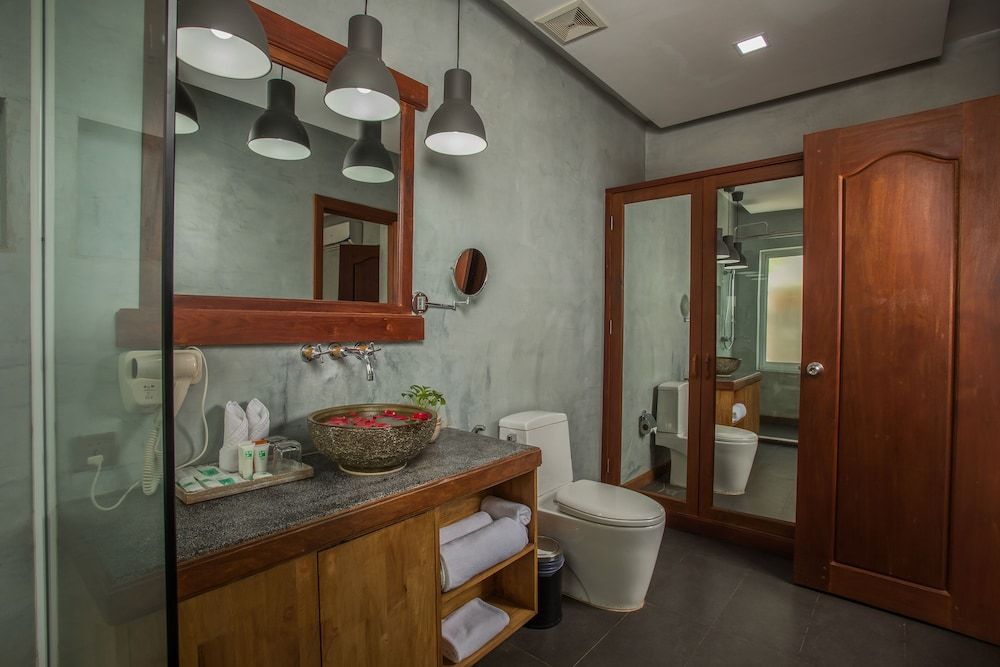 Cambana Residence Deluxe Double or Twin Room with Balcony - Free Pick up 11