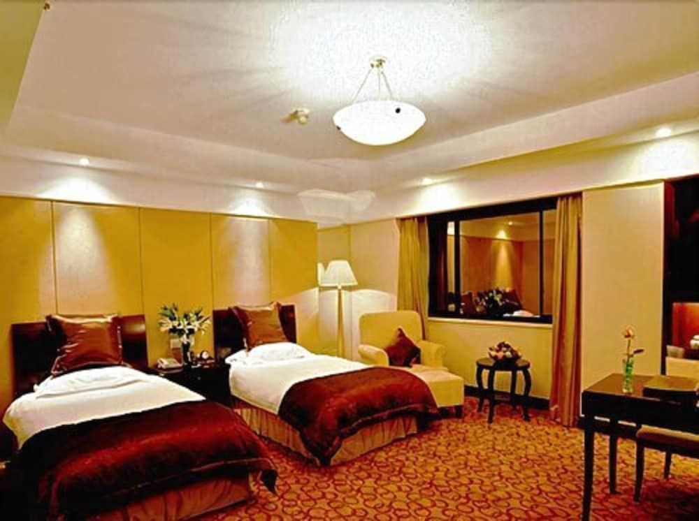 Standard Twin Room (inside window)