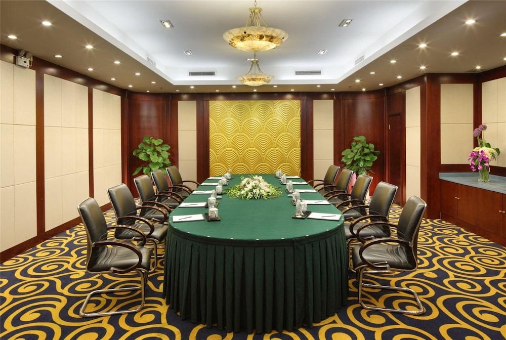 undefined Shanghai Hotel 4