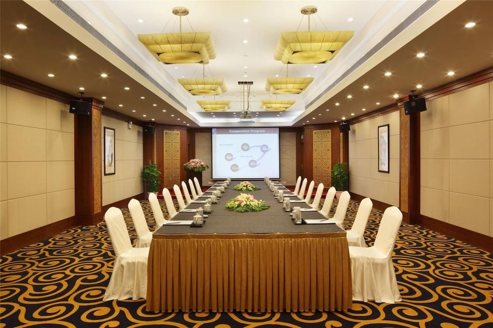 undefined Shanghai Hotel 5