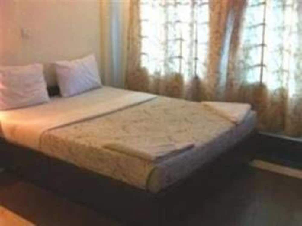 undefined Golden World Guesthouse 5