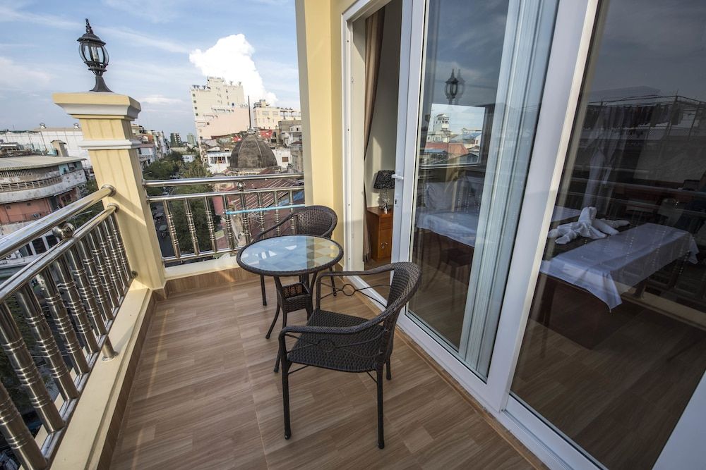 undefined Phnom Penh Le Vincent Hotel 8