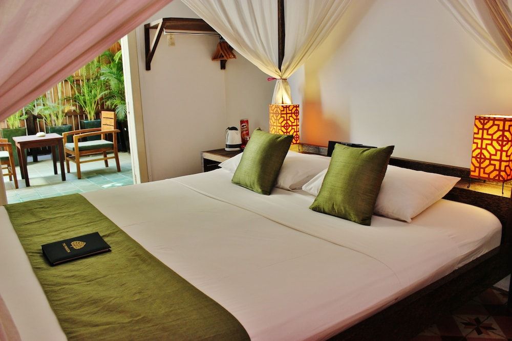 Pavilion Double Room (Adult Only) 4