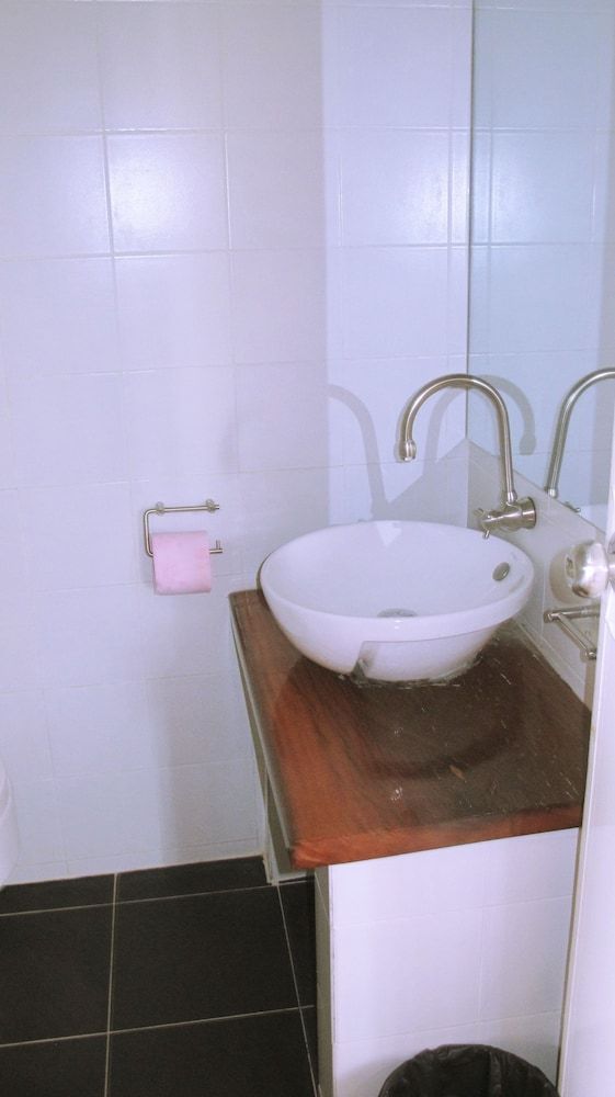Single Room (Good for 2 People)