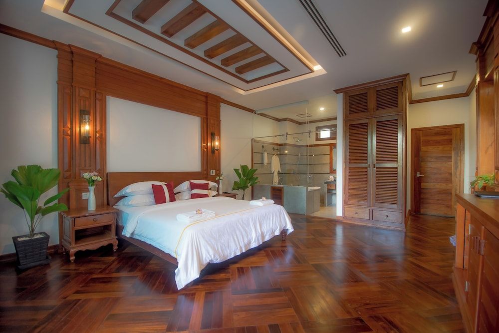 undefined The Night Hotel 3