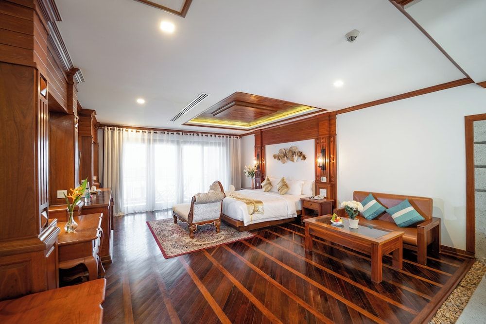 undefined The Night Hotel 4