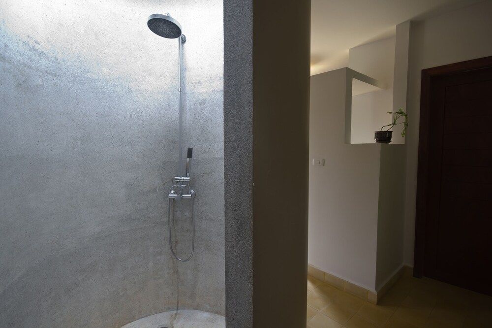 Battambang Resort Room, Lake View 4