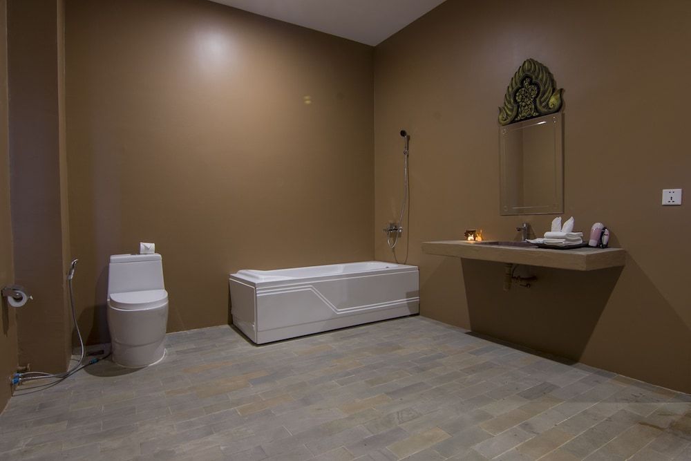 Indra Porak Residence Hotel Deluxe Double Room, 1 Double Bed 12