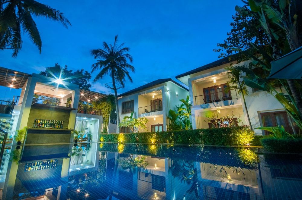 undefined The Privilege Boutique 6