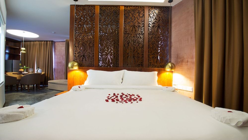 Executive Suite - River View (Corner)