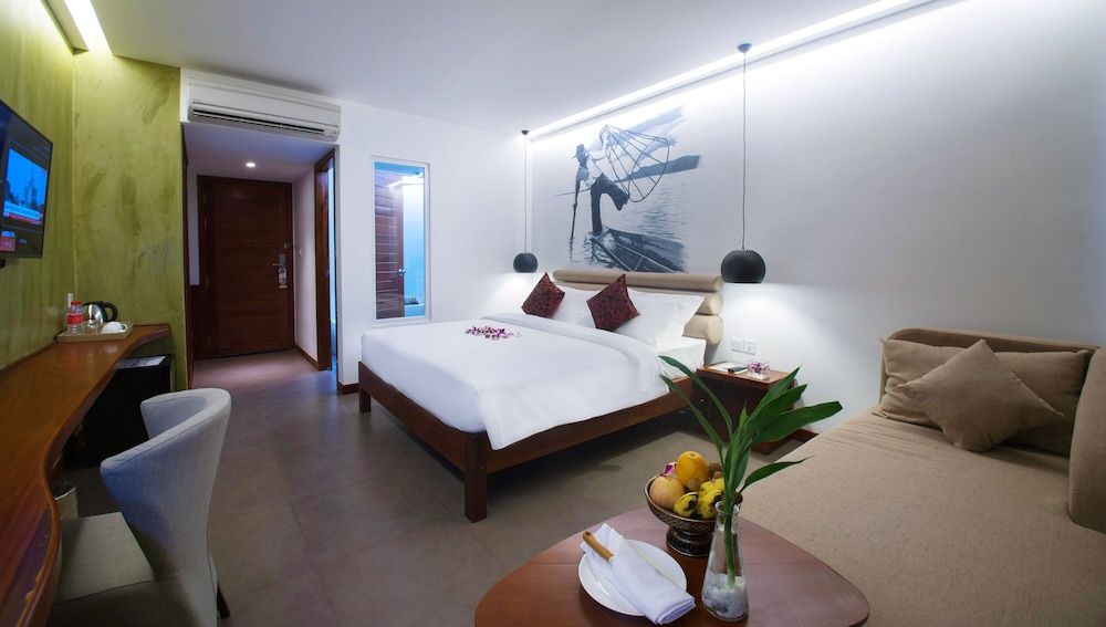 undefined Almond Hotel Bassac River 2