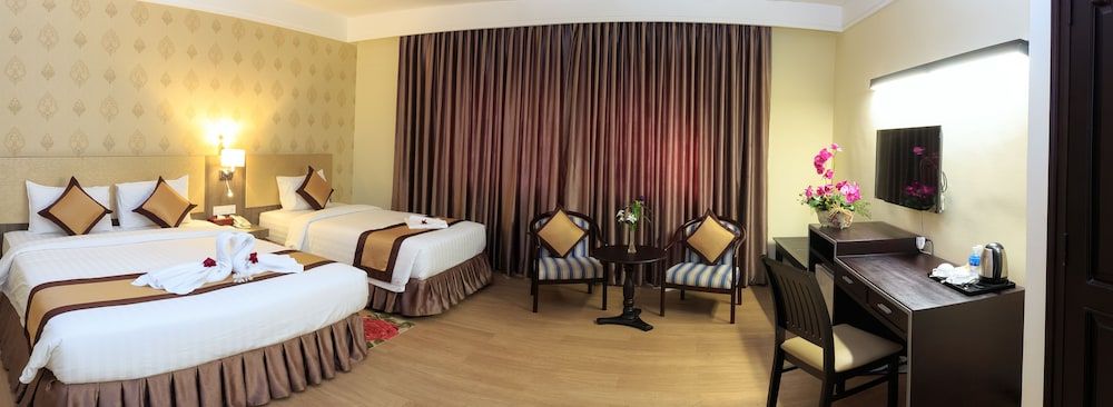undefined Paradise Hotel