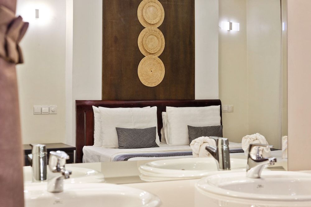 Hotel Five.S Deluxe Double Room, 1 King Bed, City View 6