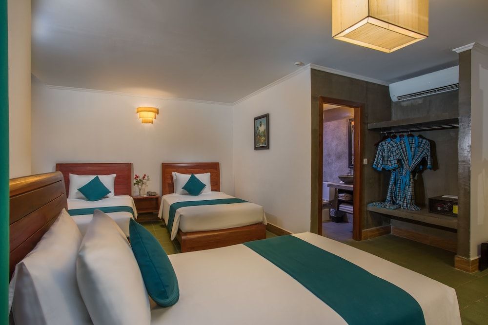 V Hotel Phnom Penh Landmark Triple 3