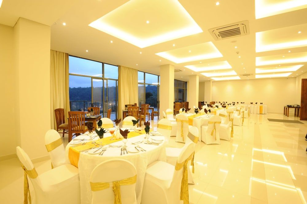 undefined Oak Ray Heritage Hotel 3