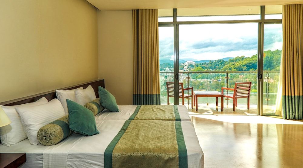 Oak Ray Heritage Hotel Deluxe Double Room 8