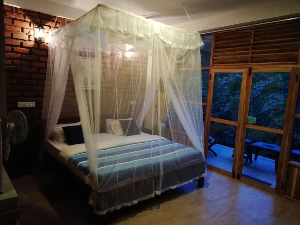 Ayubo Ella - Bed & Breakfast