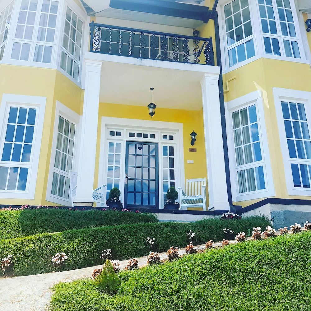 undefined Luxe Wilderness 3