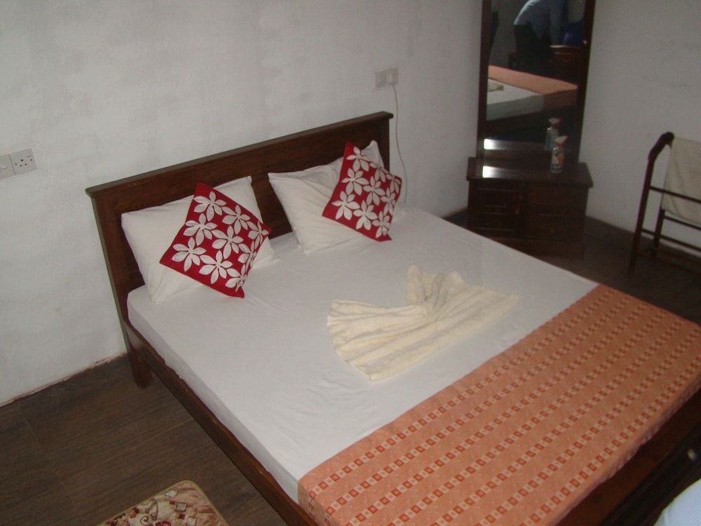 undefined White Heart