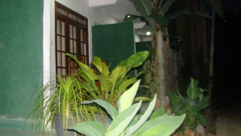 undefined White Heart 7