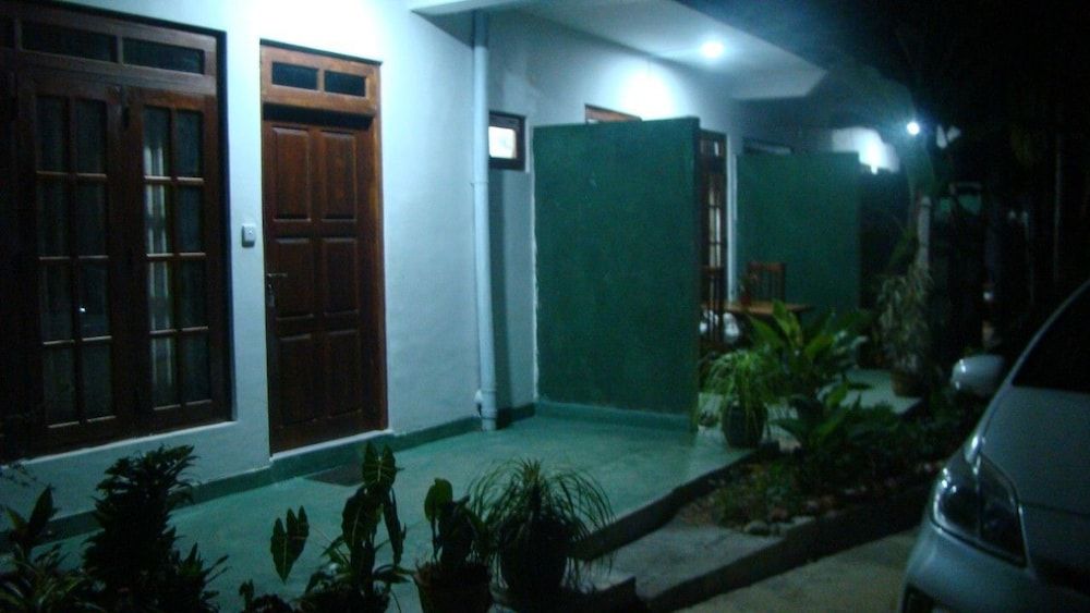 undefined White Heart 5