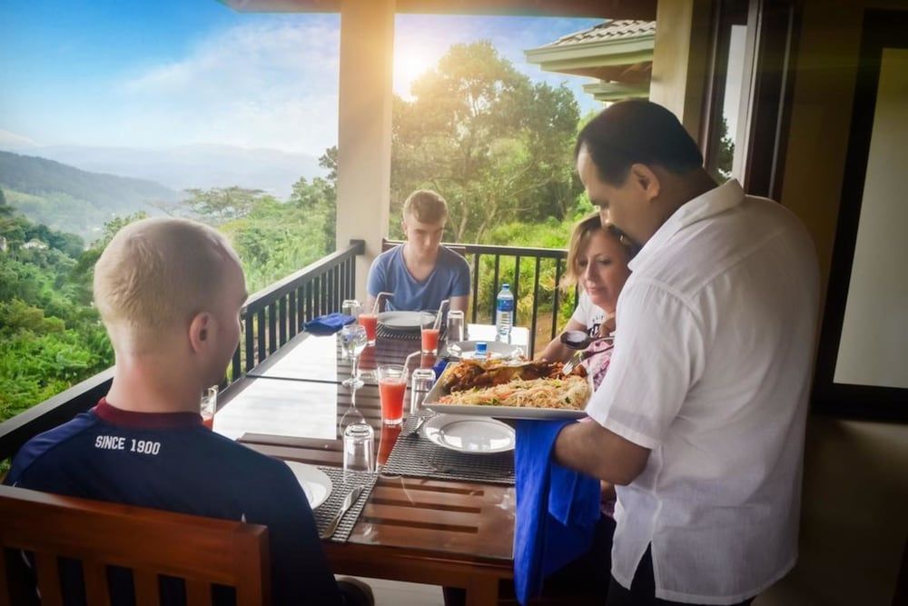 Family Dining